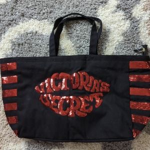 Victoria Secret kiss weekender tote
